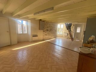  Immeuble � vendre 98 m�