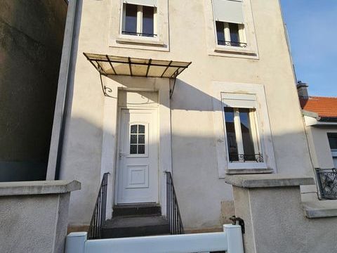   Maison 85 m� Vichy secteur calme proche March� Couvert avec Jardin et terrasse Maison - 3 pi�ce(s) - 85 m�