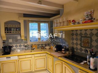  Maison � vendre 8 pi�ces 216 m�