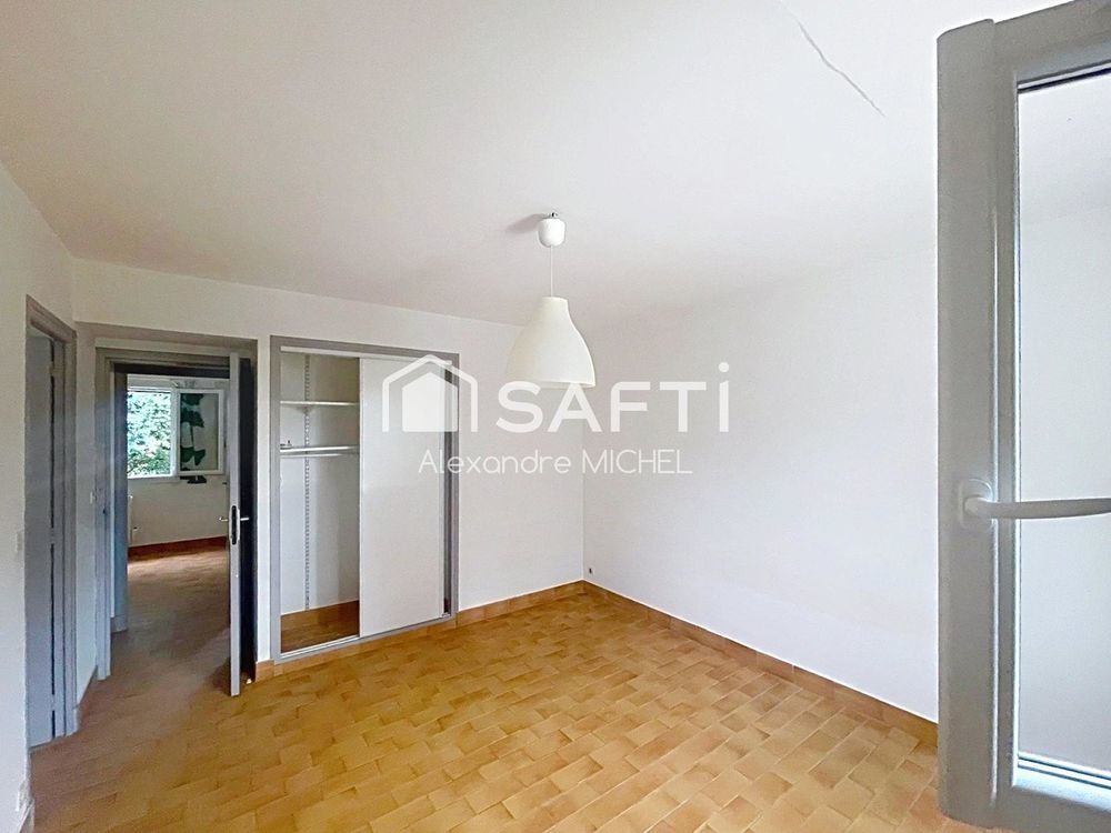 � vendre  Maison La Cadi�re-d'Azur (83740)