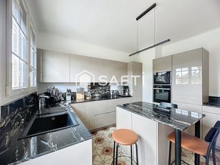  Maison � vendre 6 pi�ces 300 m�