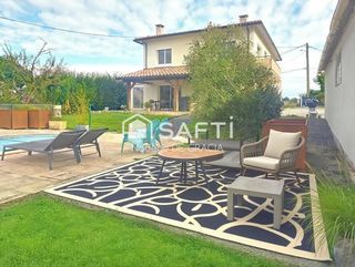  Maison � vendre 7 pi�ces 211 m�