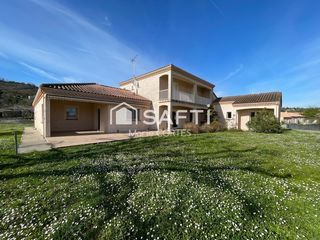  Maison � vendre 7 pi�ces 243 m�