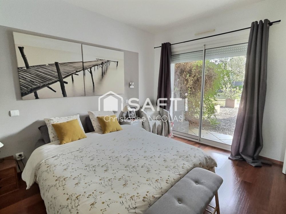 � vendre  Maison Saint-Jean-d'Illac (33127)