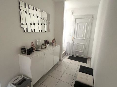   Maison familiale 4 ch., bureau, grande terrasse Maison - 6 pi�ce(s) - 151 m�