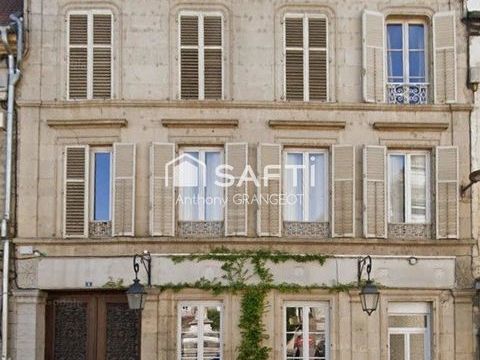   APPARTEMENT 132M�, 3 CHAMBRES POSSIBLE ET JARDIN COMMUN Appartement - 4 pi�ce(s) - 132 m�