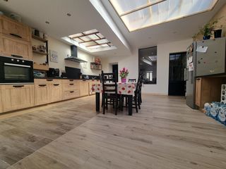  Maison � vendre 8 pi�ces 156 m�