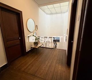  Maison � vendre 15 + pi�ces 273 m�