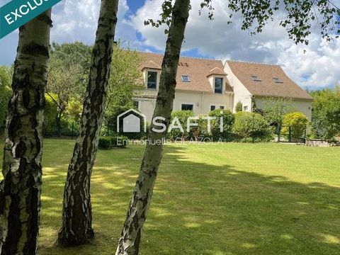   300 m2 au sol, aucun travaux ni vis � vis, studio d�j� am�nag�, 2038 m2, piscinable, Maison - 9 pi�ce(s) - 172 m�