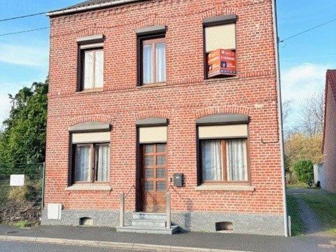   Maison individuelle � Qui�vrechain avec garage +passage sur cot�+ d�pendances /4 chambres !! Maison - 8 pi�ce(s) - 132 m�