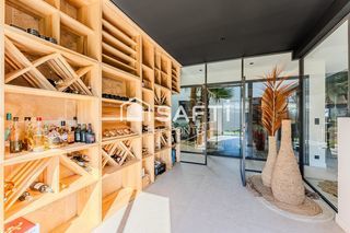  Maison � vendre 7 pi�ces 324 m�