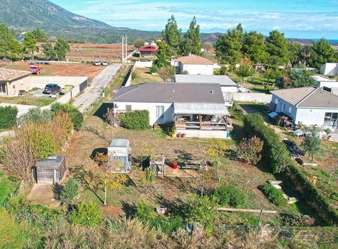   Maison r�cente 3 pi�ces de 100 m� proche d'Al�ria Maison - 3 pi�ce(s) - 100 m�