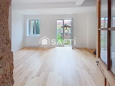   MAISON DE VILLAGE 123 M� AVEC TERRAIN ET 2 PLACES DE PARKING Maison - 5 pi�ce(s) - 123 m�