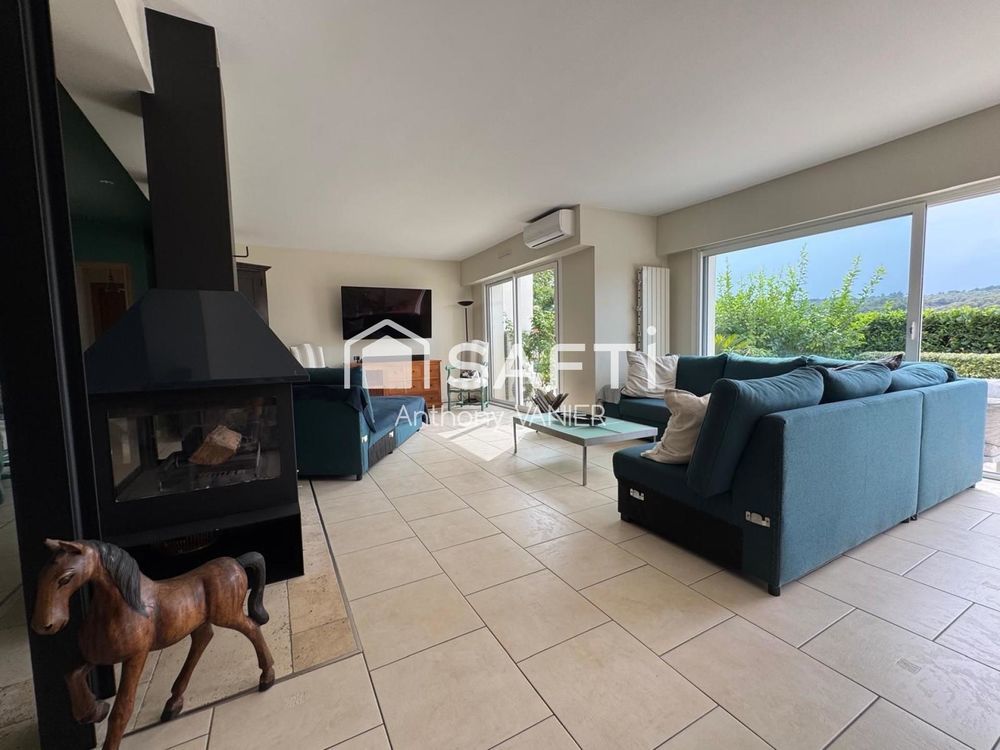 � vendre  Maison La Colle-sur-Loup (06480)