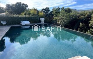  Maison � vendre 4 pi�ces 219 m�