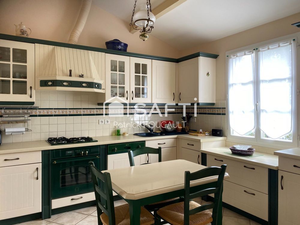 � vendre  Maison Loix (17111)