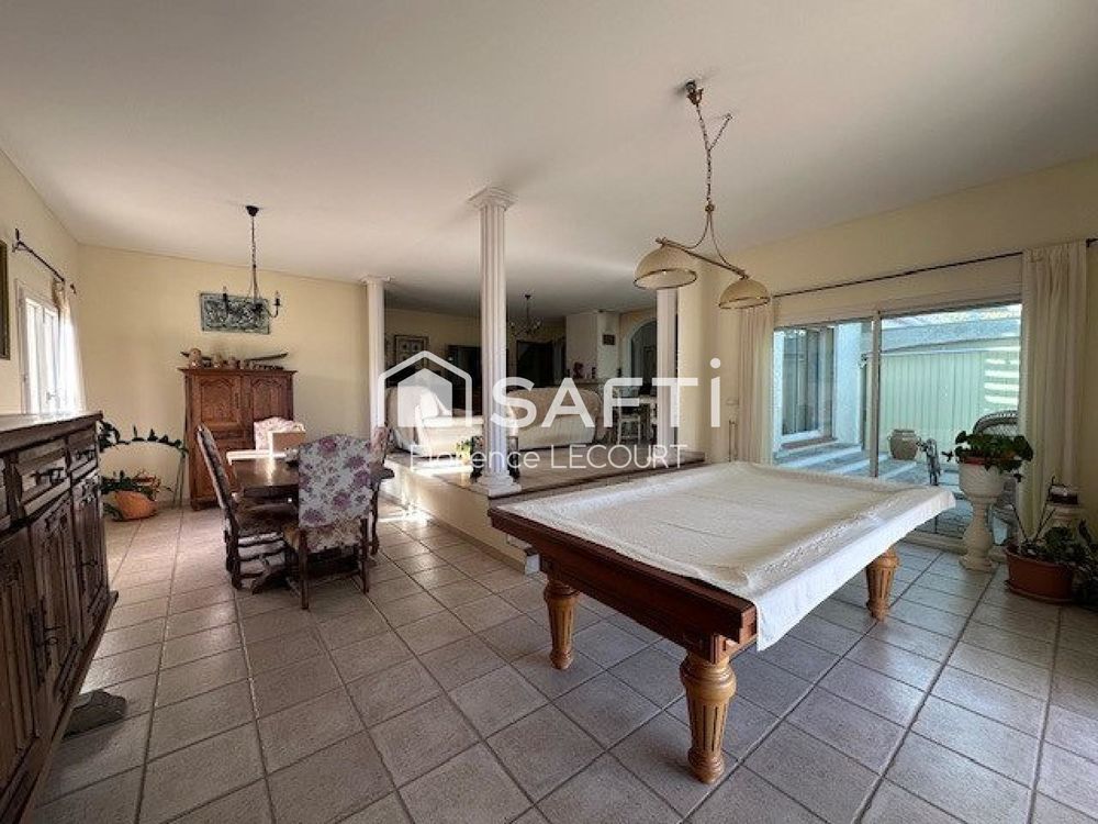 � vendre  Maison Saint-Maximin-la-Sainte-Baume (83470)