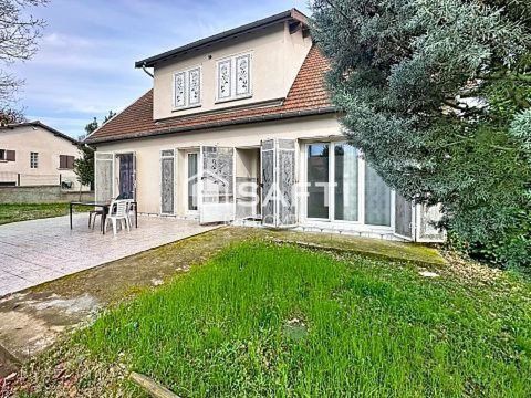   Maison familiale avec un grand sous sols !! Maison - 7 pi�ce(s) - 149 m�