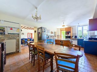  Maison � vendre 8 pi�ces 210 m�