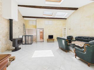  Maison � vendre 8 pi�ces 195 m�