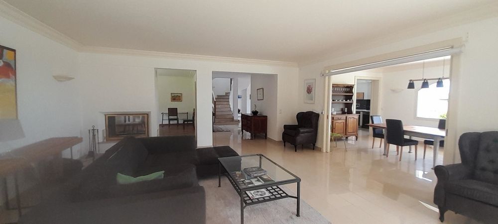 � vendre  Maison Divonne-les-Bains (01220)