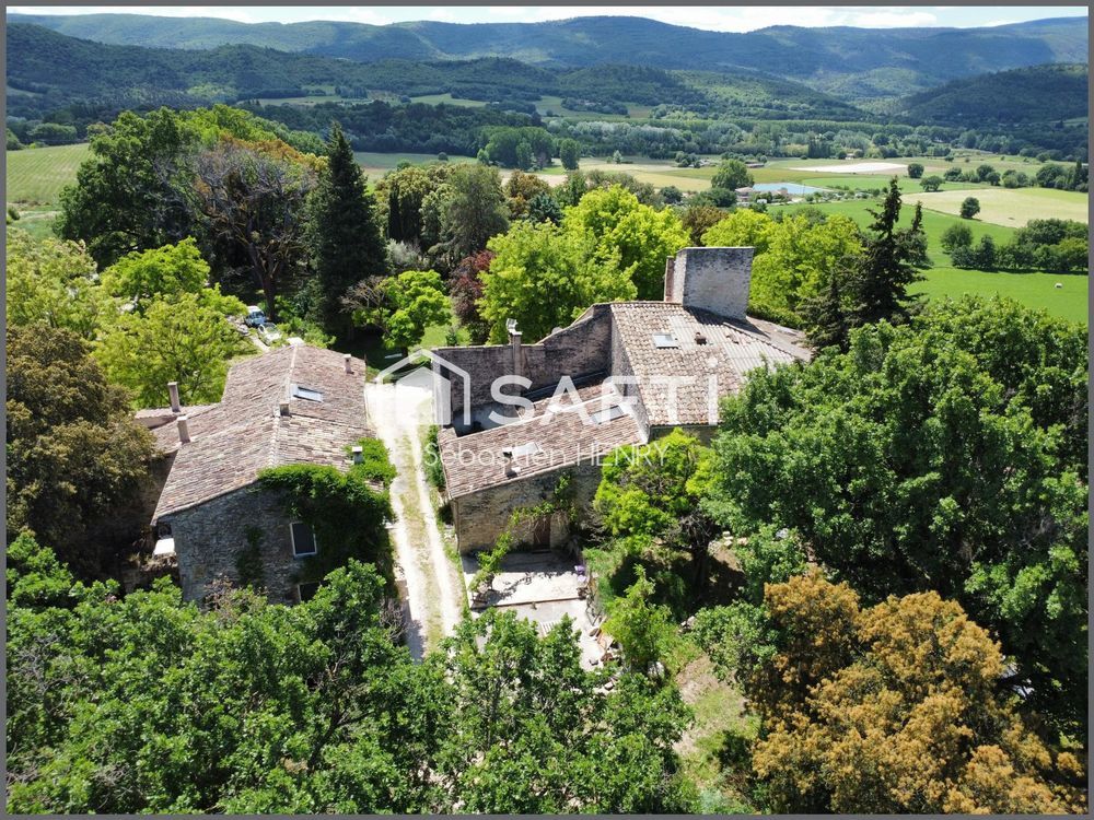 � vendre  Maison C�reste (04280)