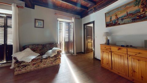   Charme rustique et potentiel cach� : une maison � faire revivre Maison - 6 pi�ce(s) - 85 m�