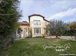  Maison � vendre 8 pi�ces 220 m�