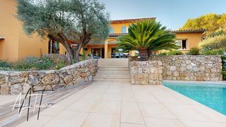  Maison � vendre 8 pi�ces 308 m�