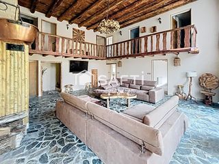  Maison � vendre 15 + pi�ces 717 m�