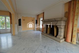  Maison � vendre 8 pi�ces 231 m�