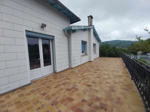   ENORME POTENTIEL Maison - 7 pi�ce(s) - 147 m�