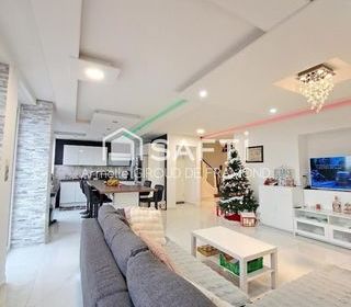  Maison � vendre 8 pi�ces 194 m�