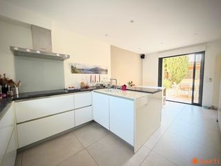  Maison � vendre 6 pi�ces 180 m�