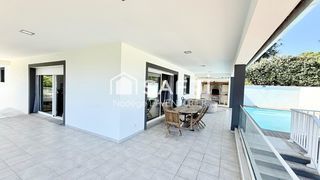  Maison � vendre 9 pi�ces 238 m�