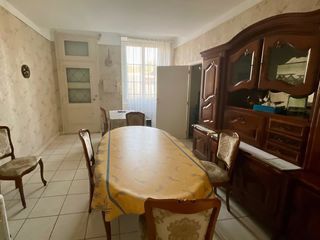  Immeuble � vendre 260 m�