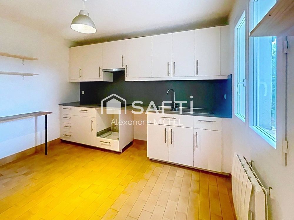 � vendre  Maison La Cadi�re-d'Azur (83740)