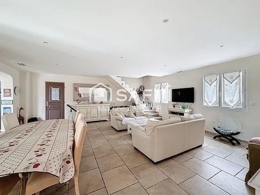 � vendre  Maison Paradou (13520)