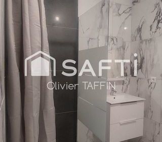  Immeuble � vendre 102 m�