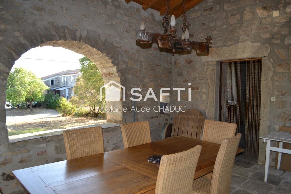 � vendre  Maison Lablach�re (07230)