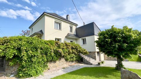   En campagne proche de MAYENNE Maison - 5 pi�ce(s) - 127 m�