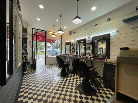 Nantes Centre CHU Très bon emplacement commercial (Loyer modéré) 25000 44000 Nantes