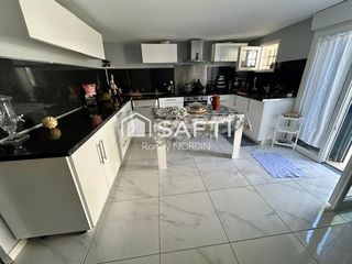  Maison � vendre 6 pi�ces 165 m�