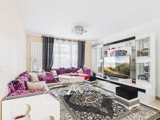  Maison � vendre 8 pi�ces 210 m�