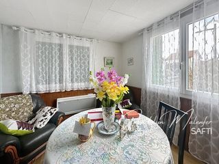  Immeuble � vendre 213 m�