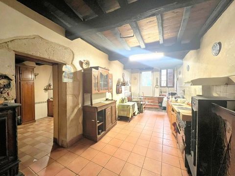   Maison familiale de caract�re 170m� Maison - 8 pi�ce(s) - 171 m�