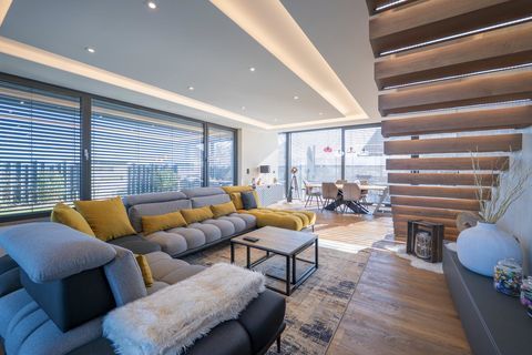   Rare : Superbe maison de 253m2, belles prestations Maison - 8 pi�ce(s) - 253 m�