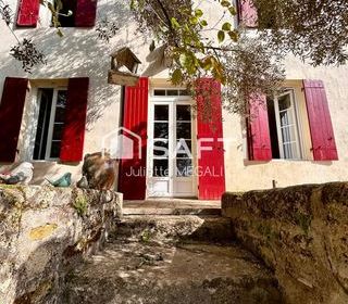  Maison � vendre 15 + pi�ces 450 m�