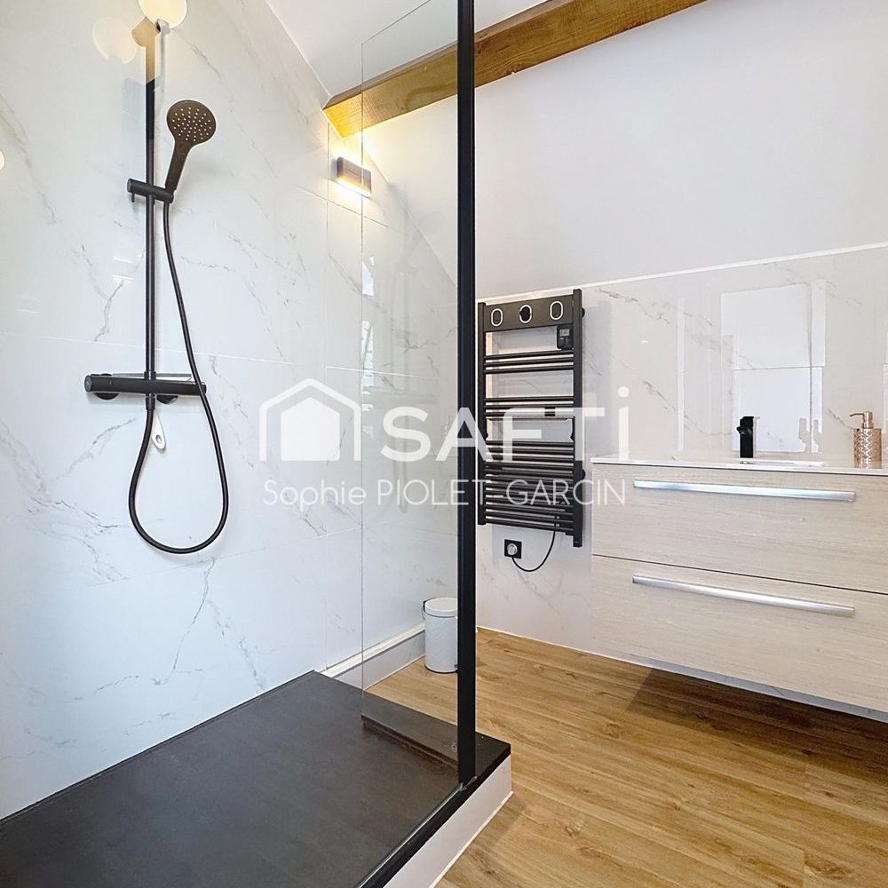 � vendre  Maison Montgen�vre (05100)