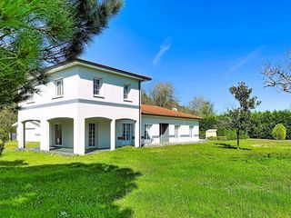  Maison � vendre 9 pi�ces 230 m�